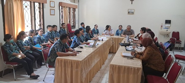 Kunjungan dalam Rangka Verifikasi dan Validasi KRIS dalam rangka uji coba penerapan  IDRG, sistem rujukan berbasis kemampuan pelayanan, dan kelas rawat inap standar di Rumah Sakit Bungsu Bandung.