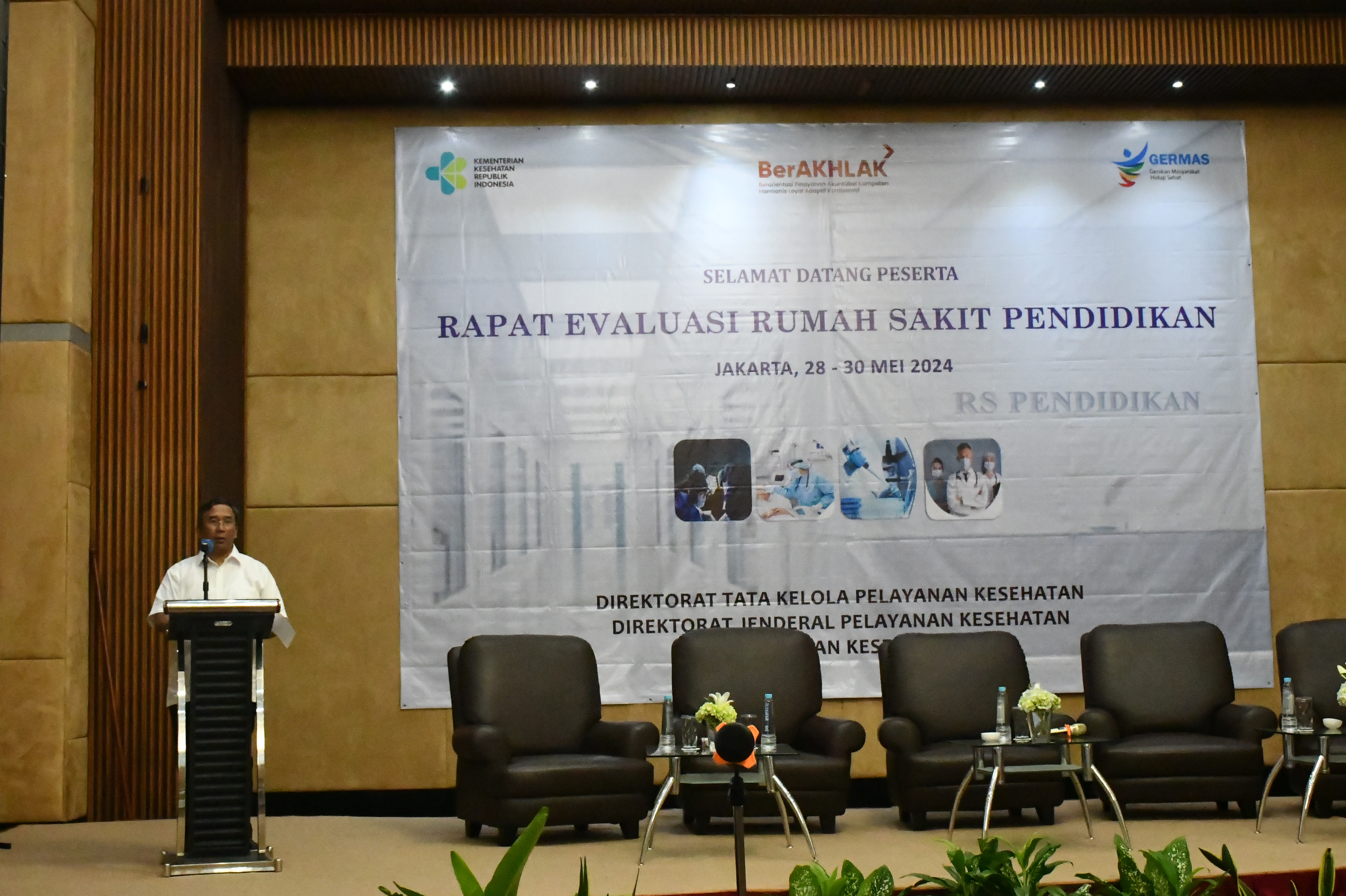 RAPAT EVALUASI RUMAH SAKIT PENDIDIKAN tanggal 28-30 Mei 2024 di Manhattan Hotel Jakarta